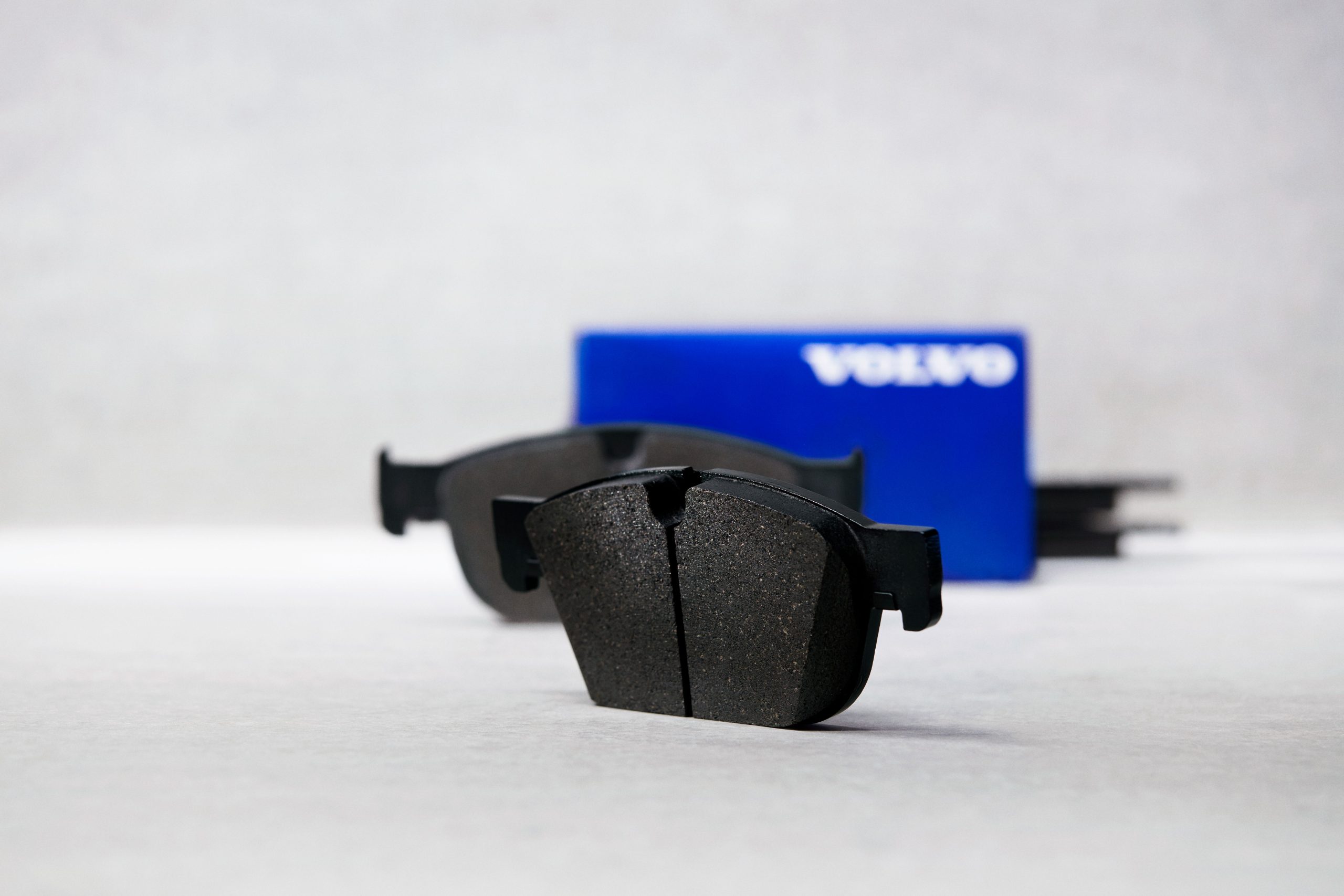 HƯỚNG DẪN SỬ DỤNG & BẢO DƯỠNG MÁ PHANH CÁC DÒNG XE VOLVO