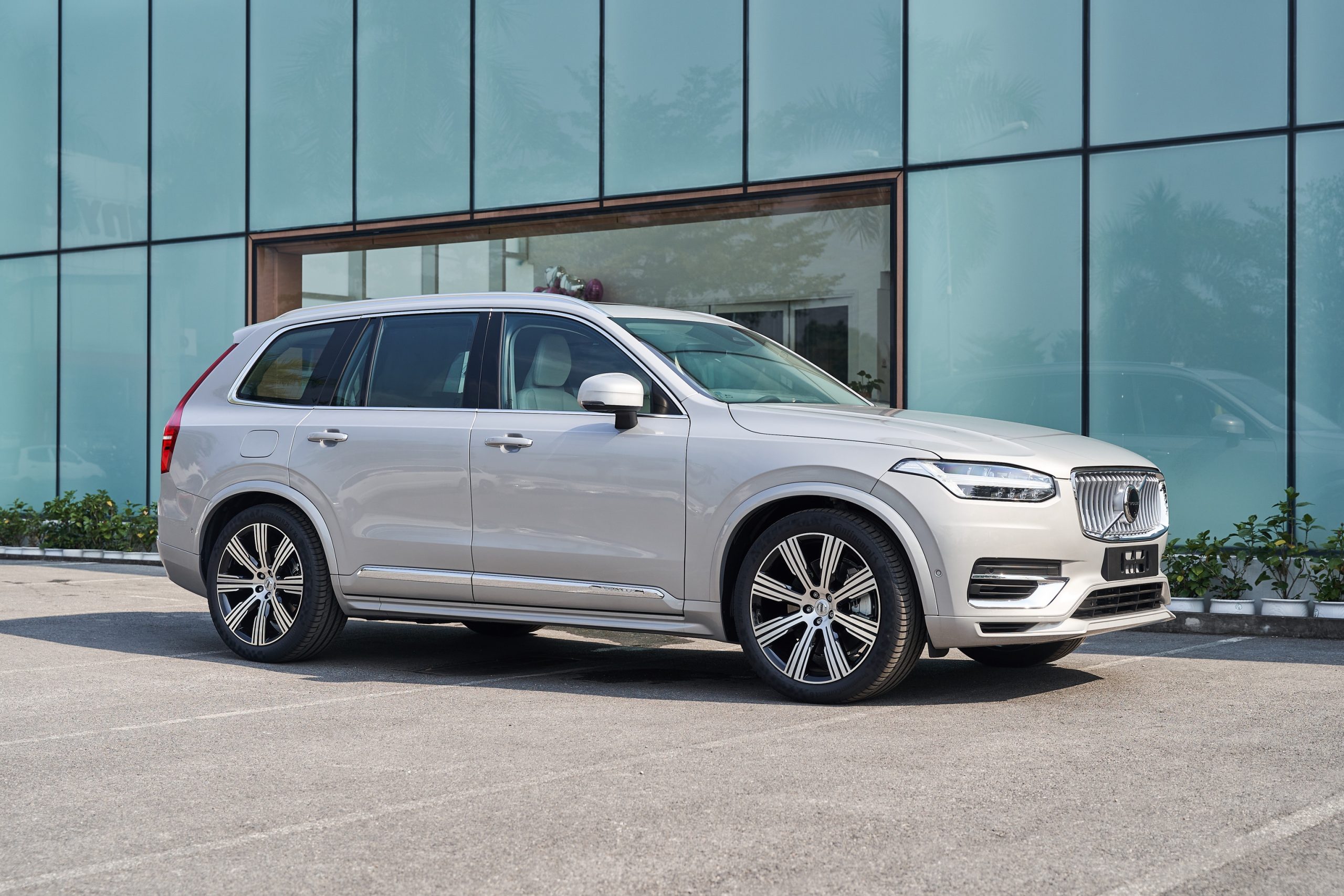 Volvo ưu đãi XC90 lên đến 400 triệu đồng trong tháng 03/2024
