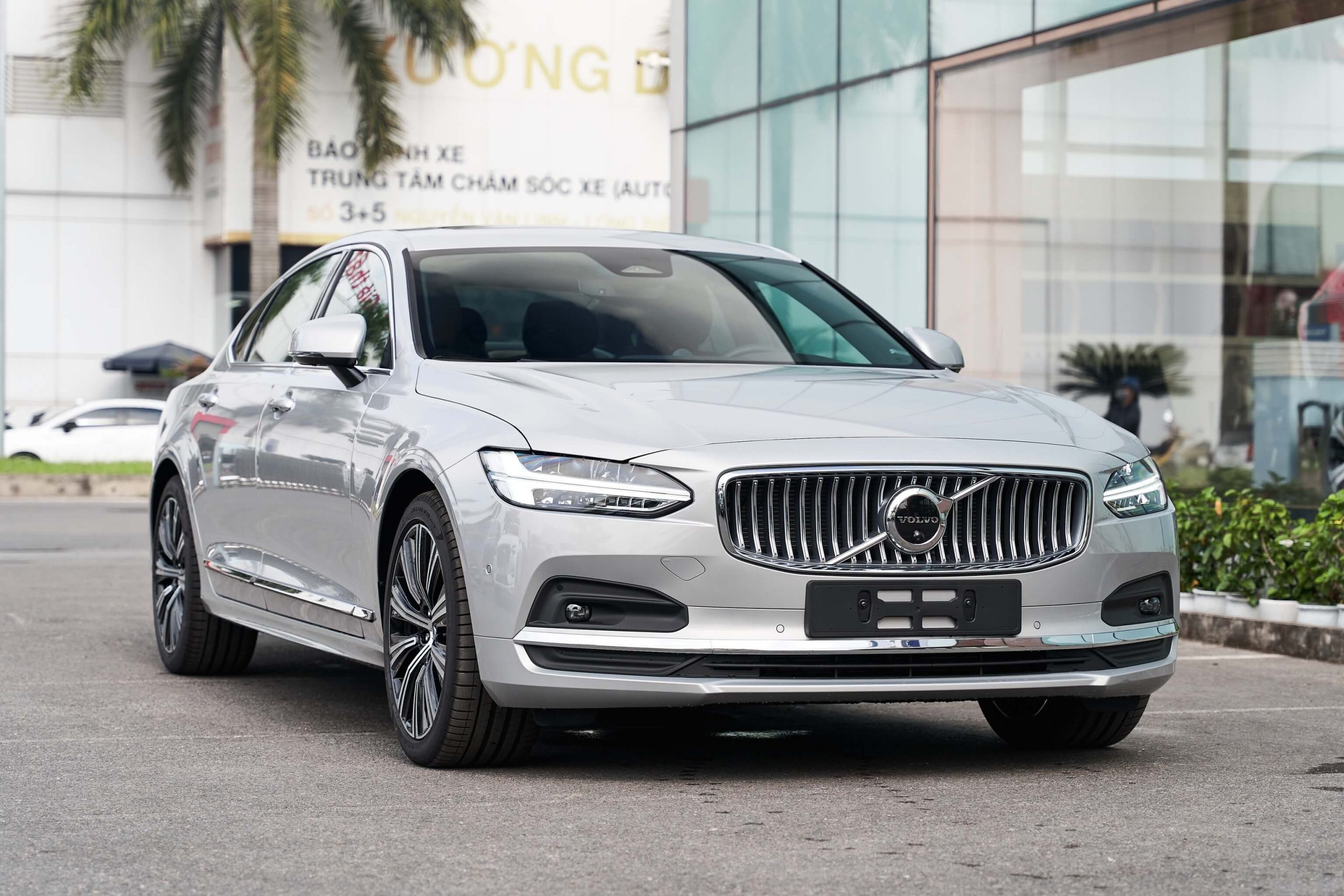 GÓI ƯU ĐÃI LÊN ĐẾN 348 TRIỆU ĐỒNG KHI SỞ HỮU VOLVO S90L ULTIMATE NGAY HÔM NAY | HẠN CHÓT CHỈ TỚI 31/07/2024
