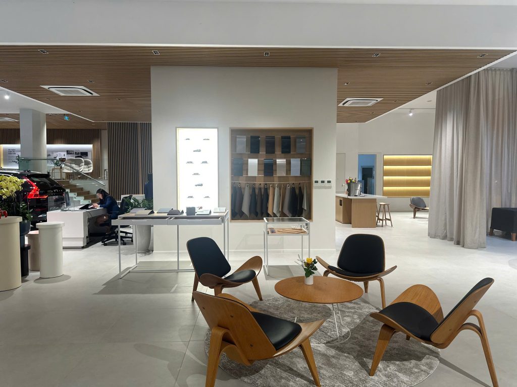 Showroom Volvo Car Saigon New Look được xây dựng theo tiêu chuẩn VRE toàn cầu.