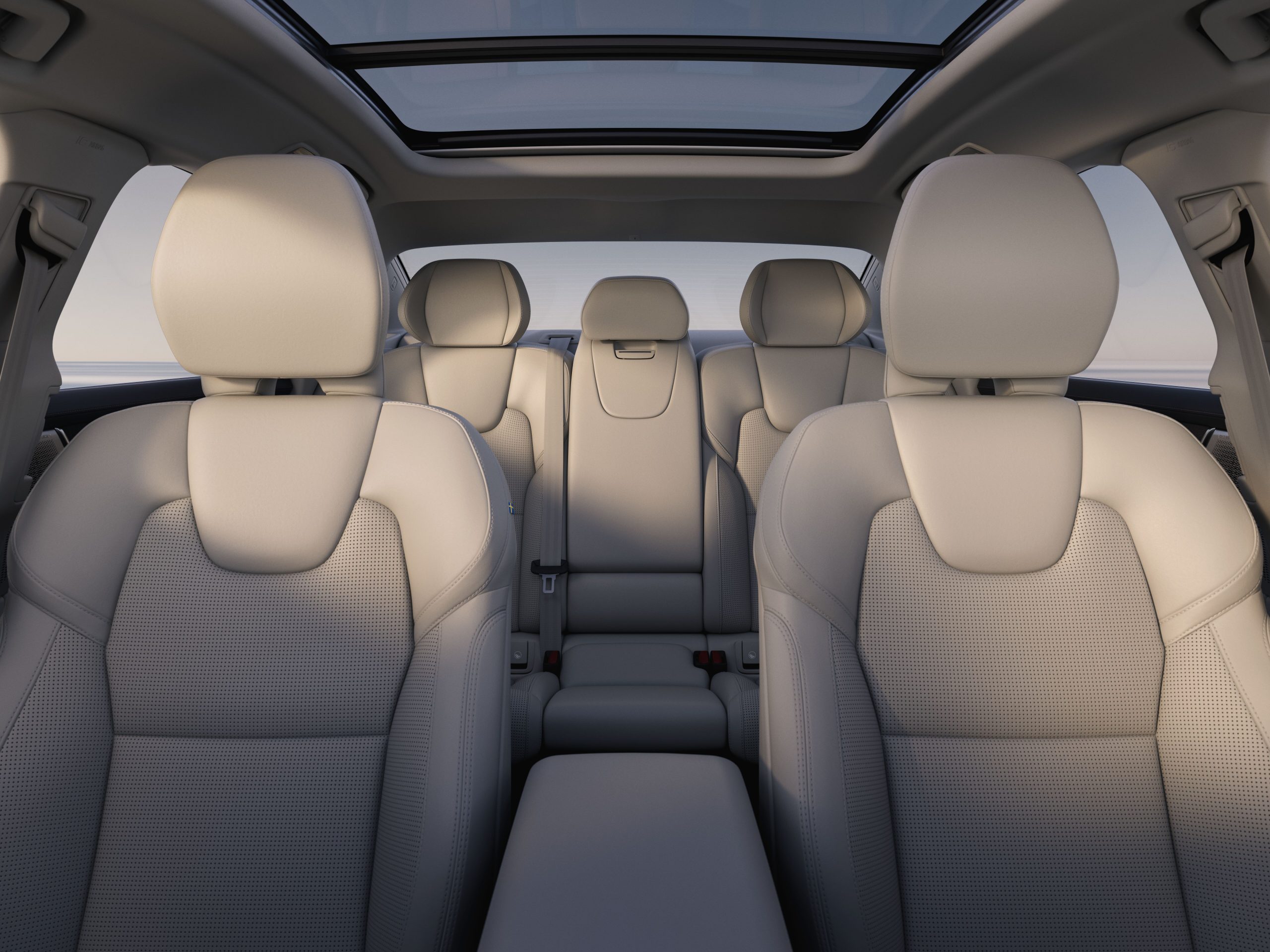 Hàng ghế sau màu sáng của Volvo S90 mới