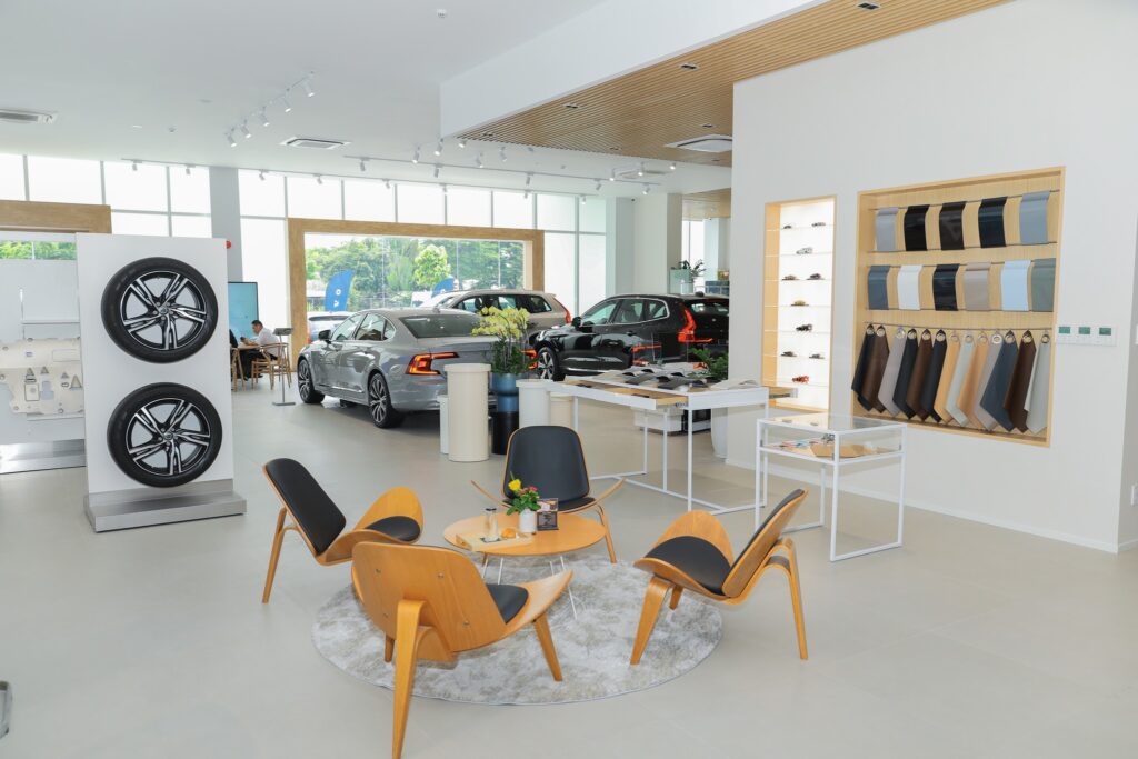 Showroom Volvo Car Saigion